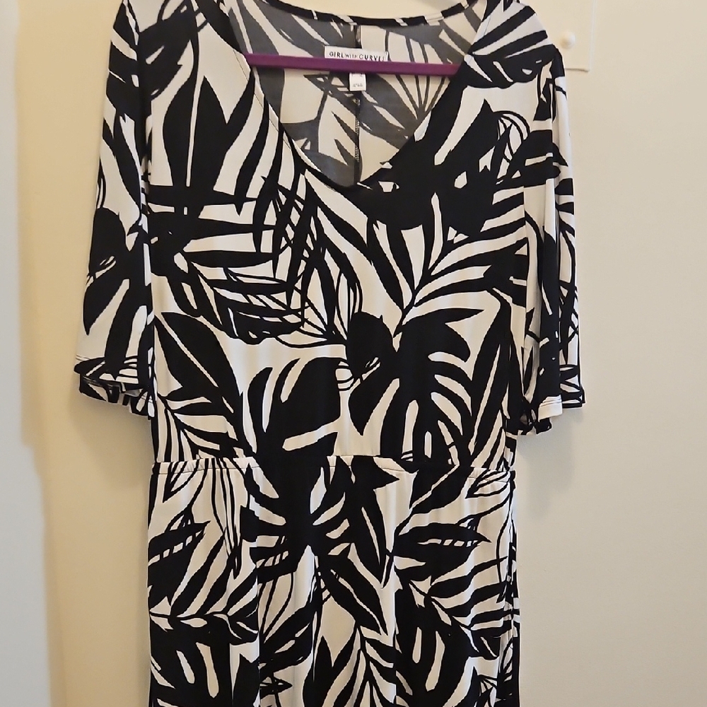 Black and White Leaf Print Dress